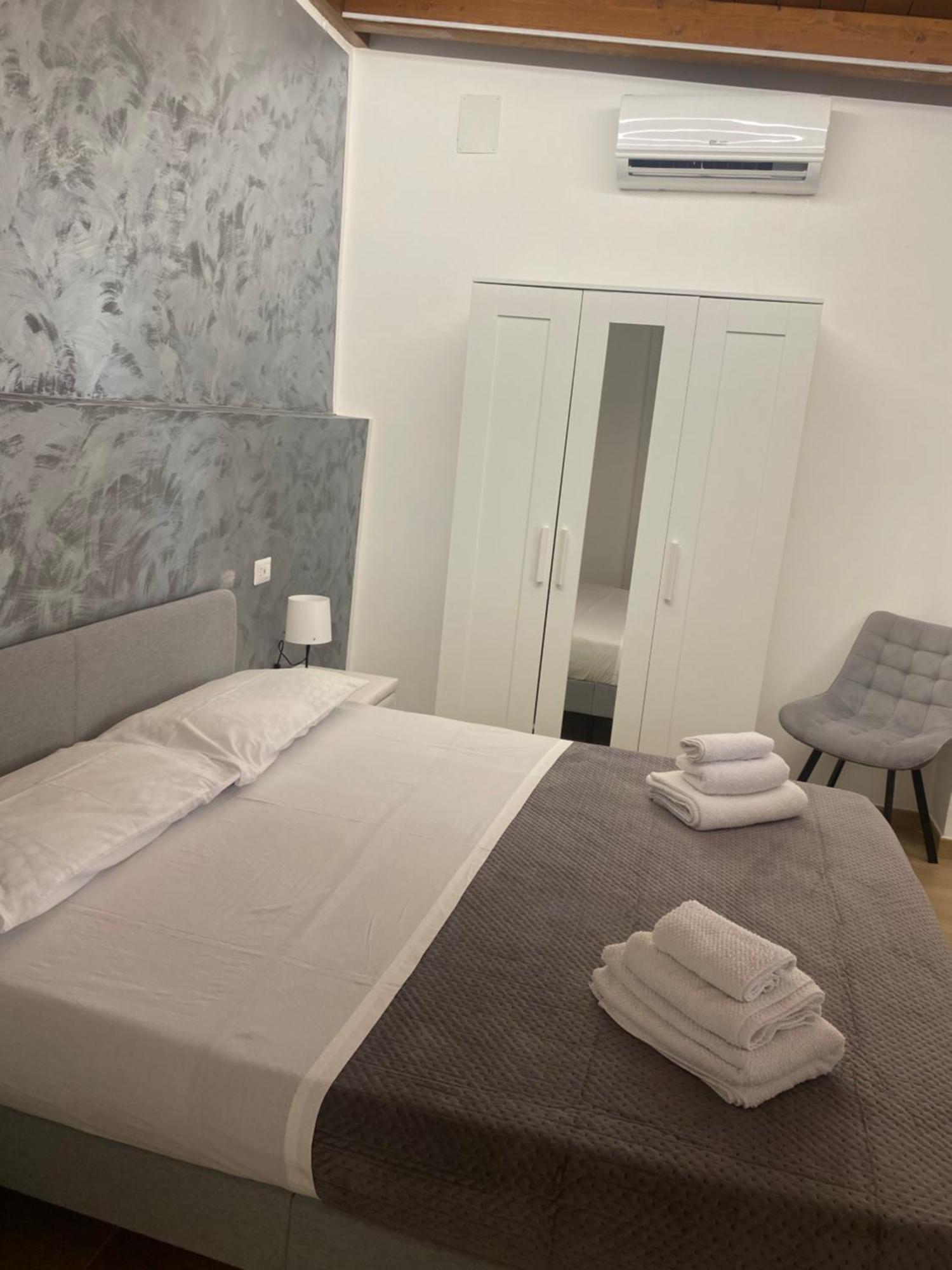 Apartament Il Giardino Di Max Bari Zewnętrze zdjęcie